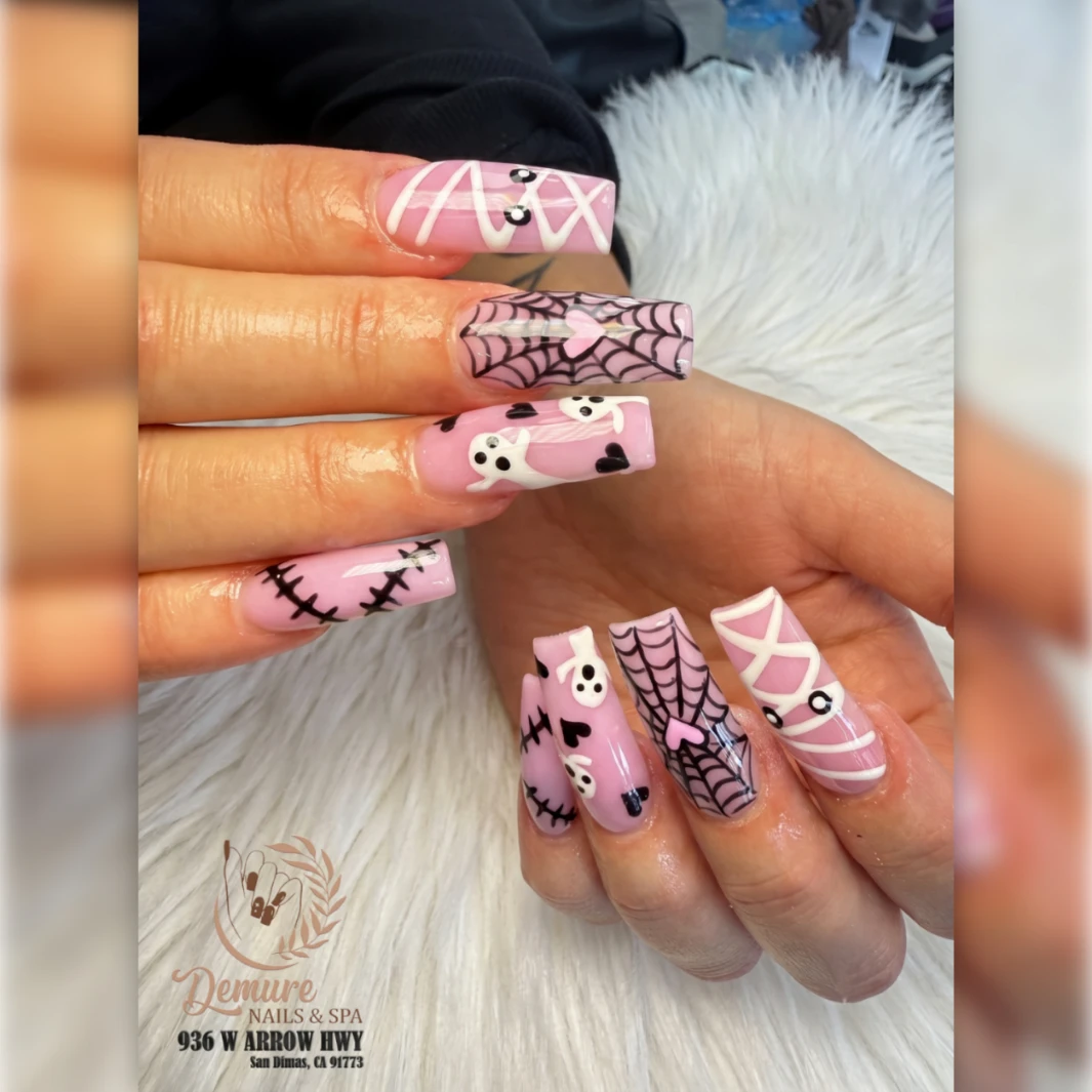 Nail Oct 15